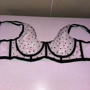 Victoria’s Secret white polka dot unlined plunge bra | 32DD